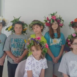Wianki z kwiatów i ziół